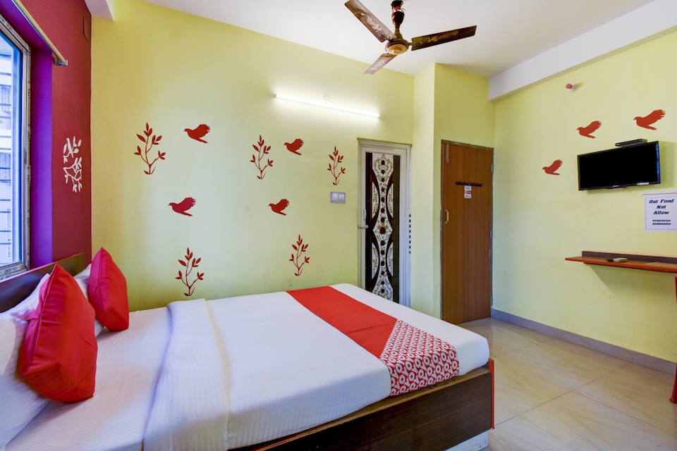 Super Hotel O Ankita Guest House, Ruby Hospital Kolkata, Kolkata