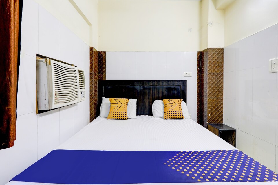 SPOT ON 81460 Hotel Panjab Palace, Charbagh Lucknow, Lucknow