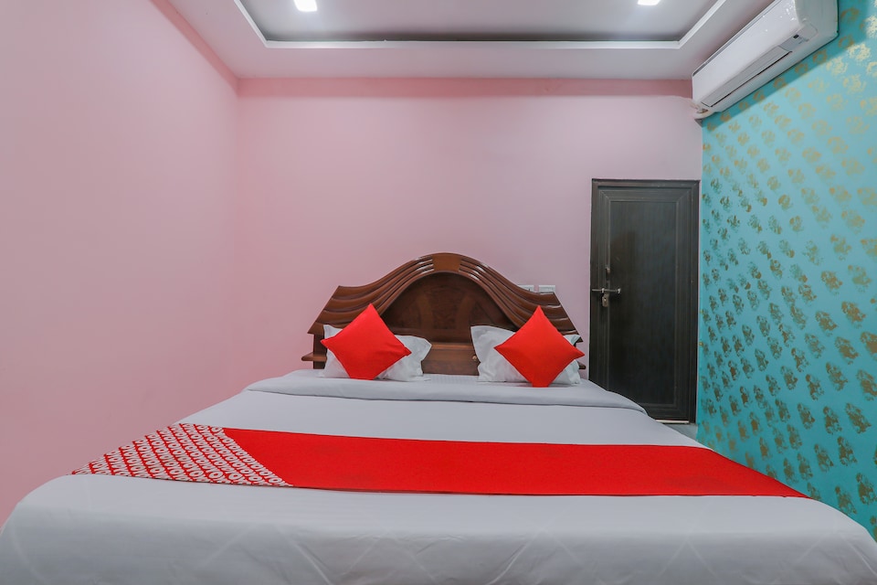 OYO Flagship 81479 Ganpati Gh Inn, Vikas Nagar Lucknow, Lucknow