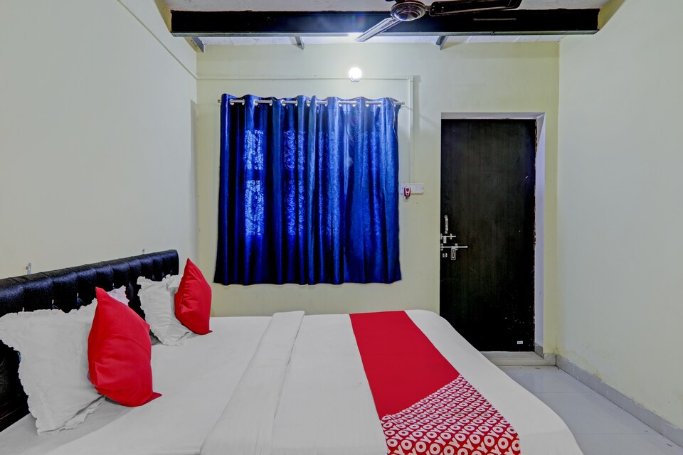 OYO 81482 Gangotri Inn, Lanka, Varanasi