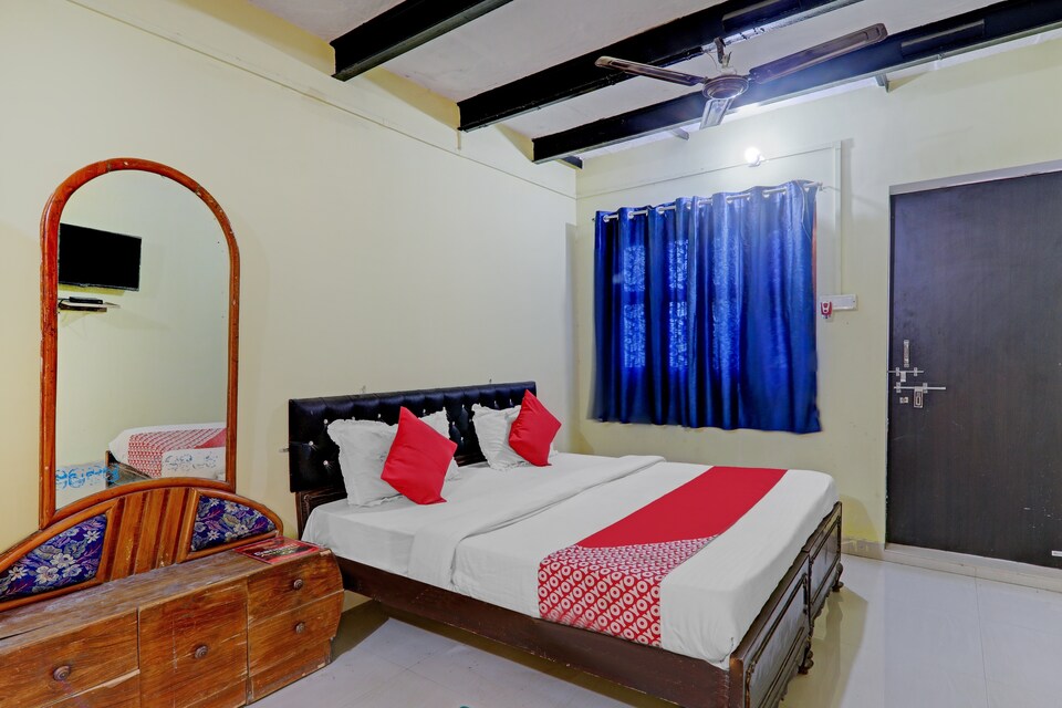 OYO 81482 Gangotri Inn, Lanka, Varanasi