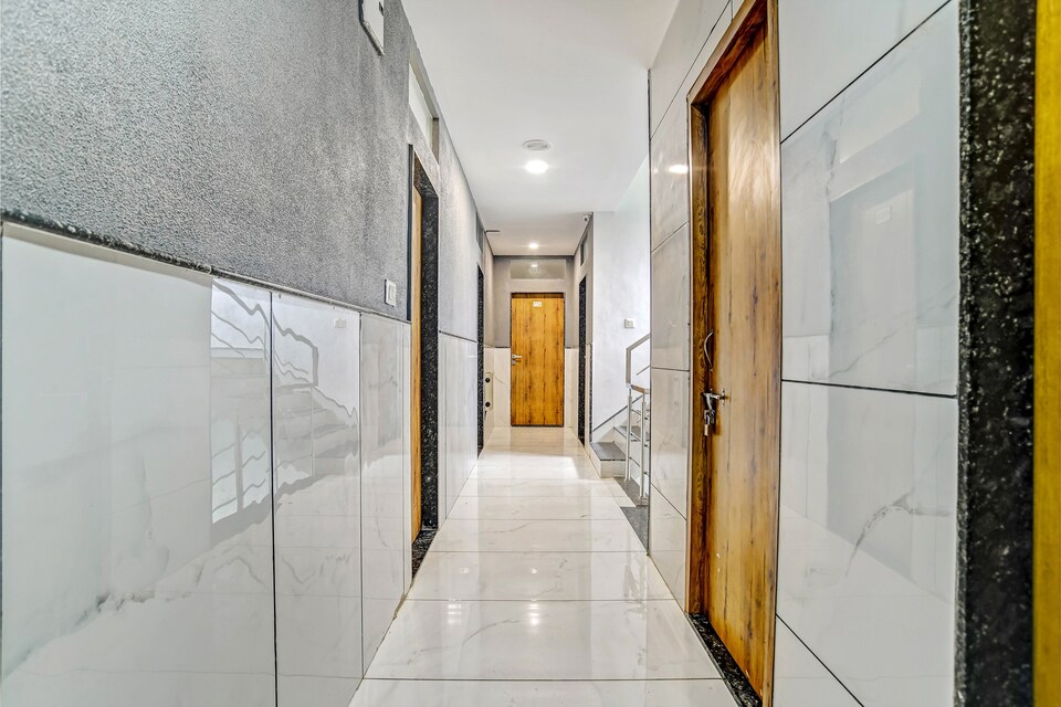 OYO Hotel Unity Landmark , MG Road Indore, Indore