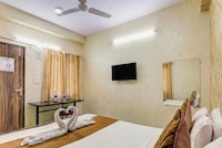 Super Collection O Green Park Residency 3