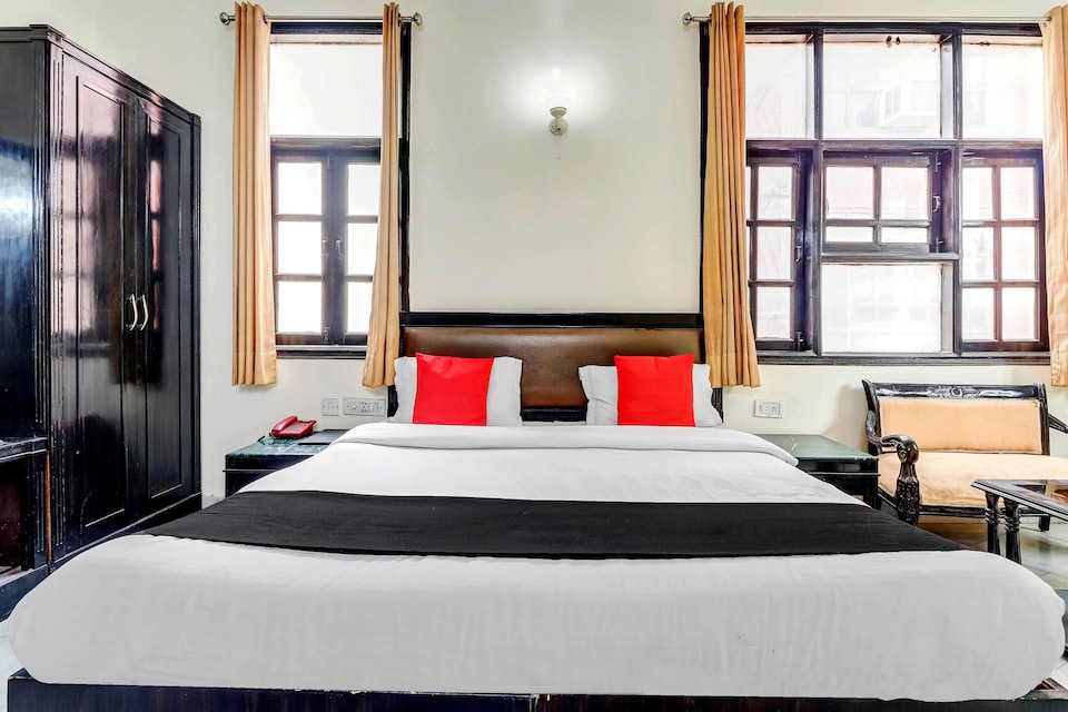Hotel O Grand Central, Karol Bagh Delhi, Delhi