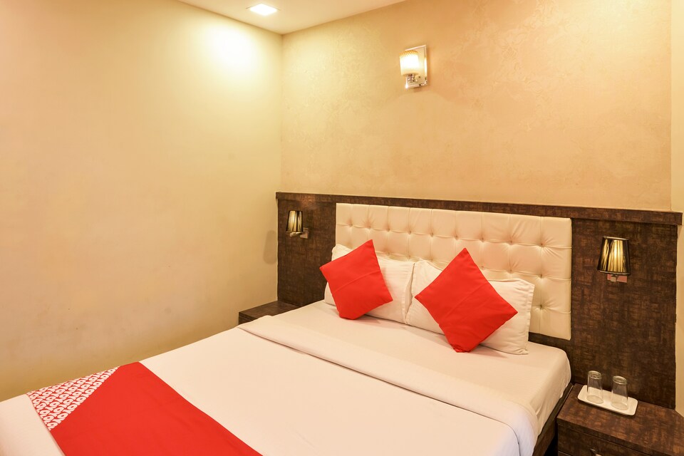 Collection O 81566 Bh Residency, Mumbai BCEC, Mumbai