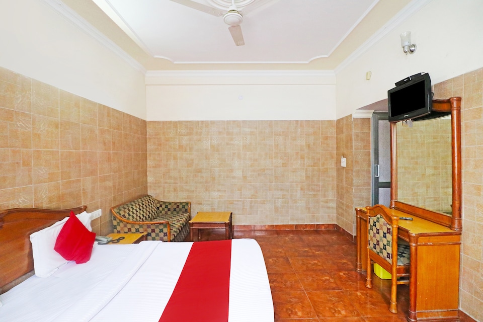 OYO 81577 Hotel Shivalik, Katra, Katra