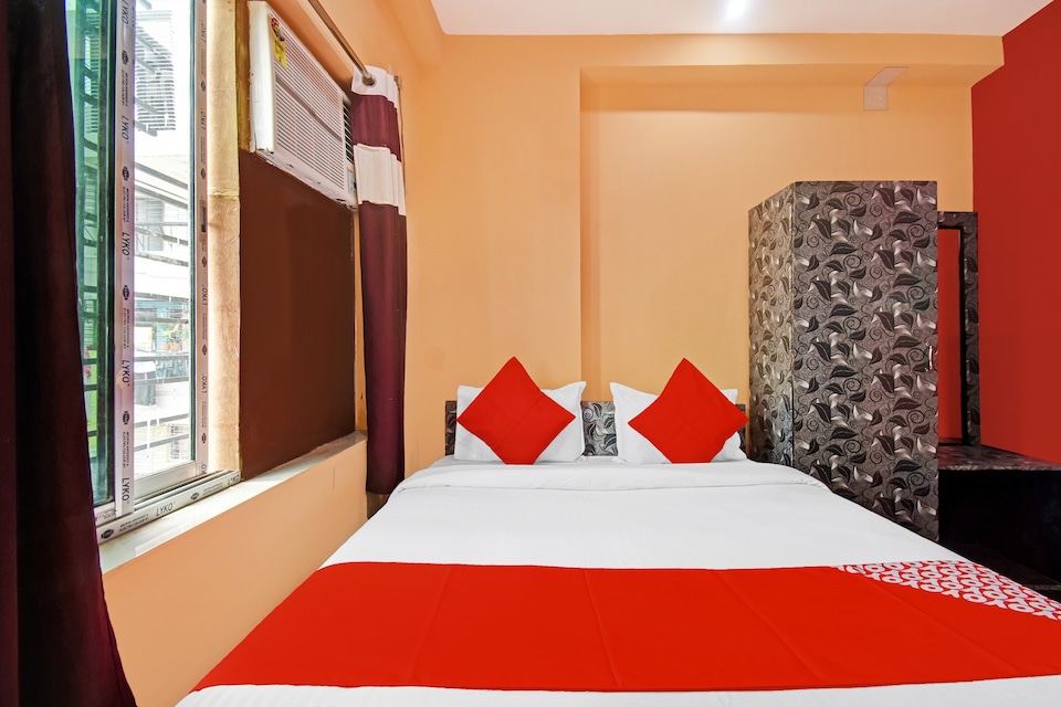 OYO Flagship 81584 Hotel Swagatam, VIP Road Kolkata, Kolkata