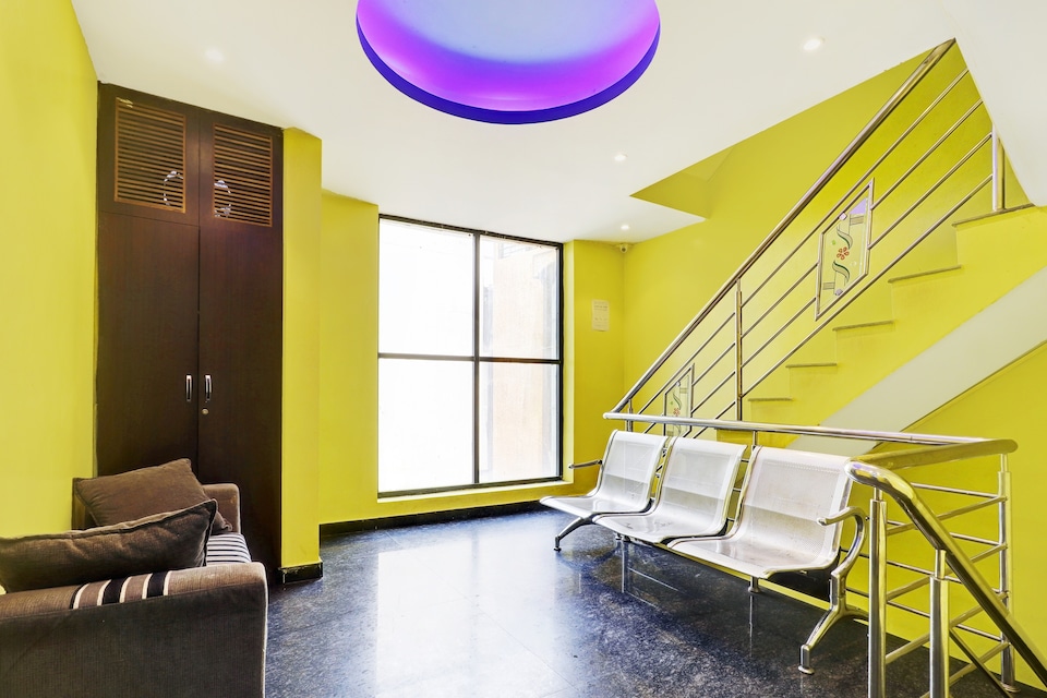 Hotel O subha Residency, Majestic Bangalore, Bangalore