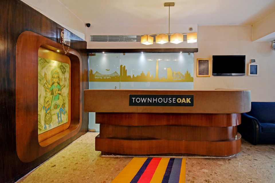 Townhouse OAK Dee Empresa, Esplanade Kolkata, कोलकाता
