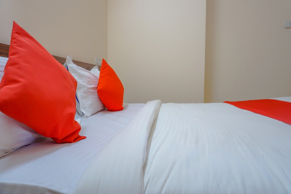 OYO Omkar Executive, Shikrapur, Pune