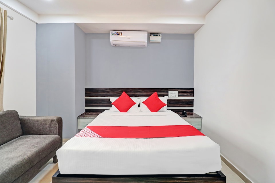 OYO 81617 Purple Suites OYO Rooms Bangalore  Book    1216 OYO