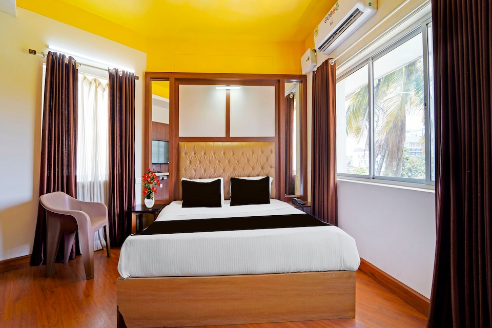 Hotel O Golden Avenue , Thampanoor Trivandrum, Trivandrum