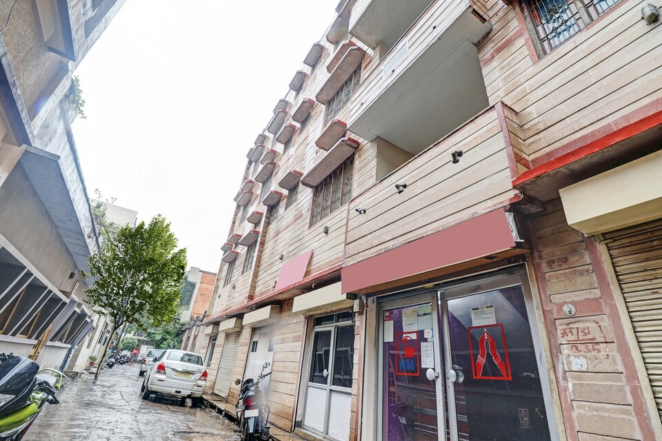 Capital O 81626 Hotel Mrignayani, Gwalior, Gwalior