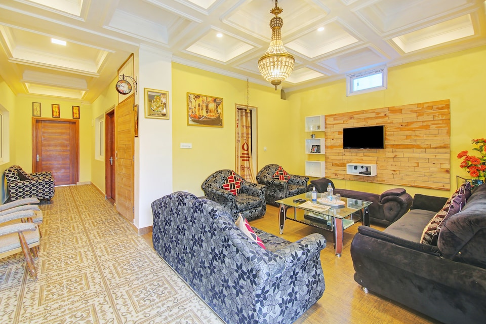 OYO Home 81655 Classic Valley View Home, Picture palace Mussoorie, Mussoorie