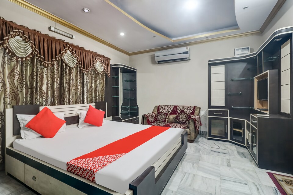 OYO Flagship 81656 Raj Guest House, Ranchi Railway Station, Ranchi