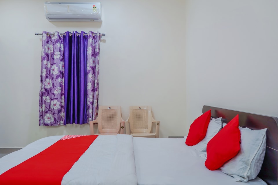 OYO Flagship 81660 Hotel Sunrise, Airport Road - Raipur, Raipur