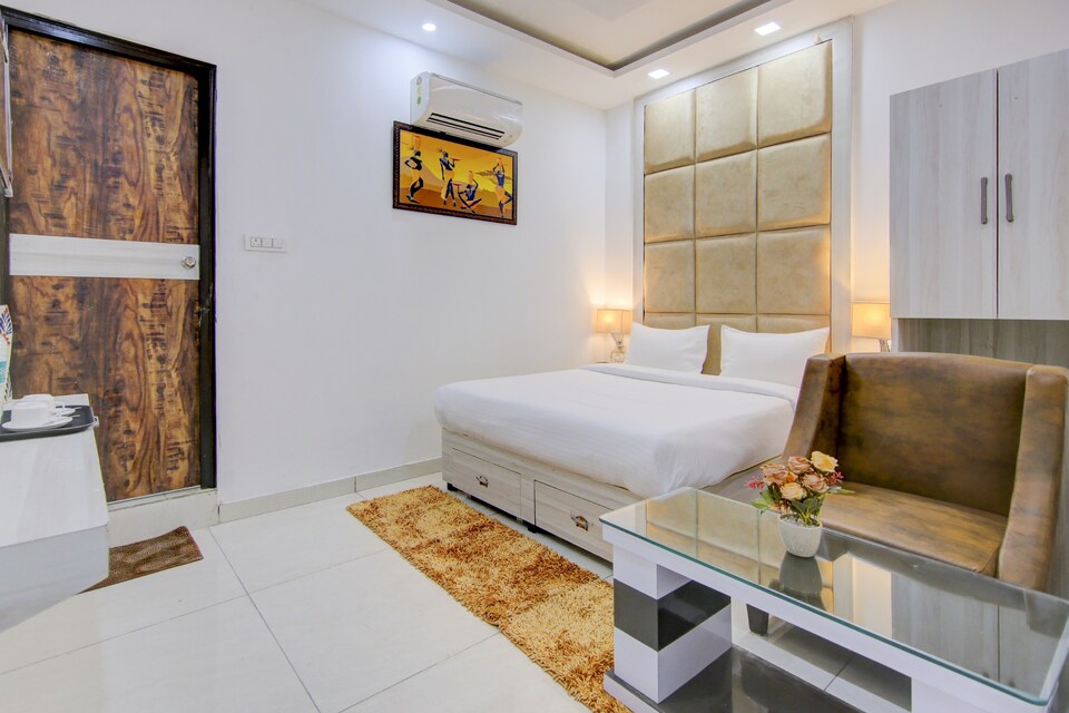 Collection O 81682 Vibes Inn, Rajpur Road Dehradun, Dehradun