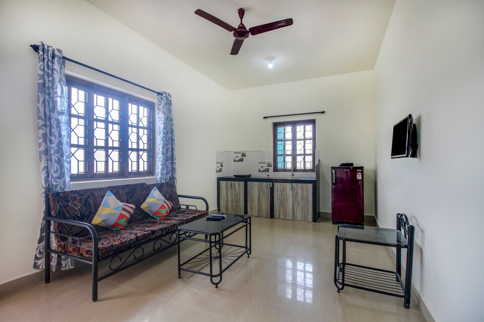 OYO Home 81690 Peaceful 1BHK Candolim, Candolim Goa, Goa