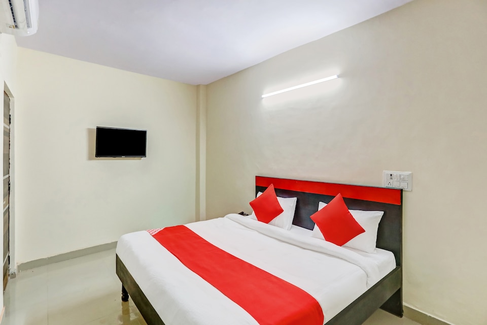Hotel O Karan Residency, Anand Vihar Delhi, Delhi