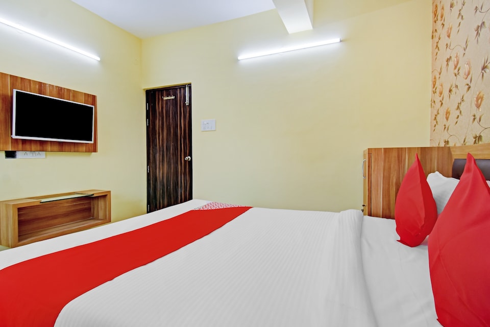 OYO Flagship 81715 Vesta Villa, Rajarhat Kolkata, Kolkata