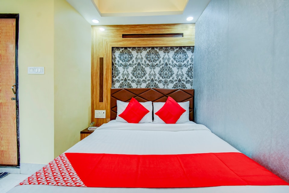 Live as KOL2233, VIP Road Kolkata, Kolkata