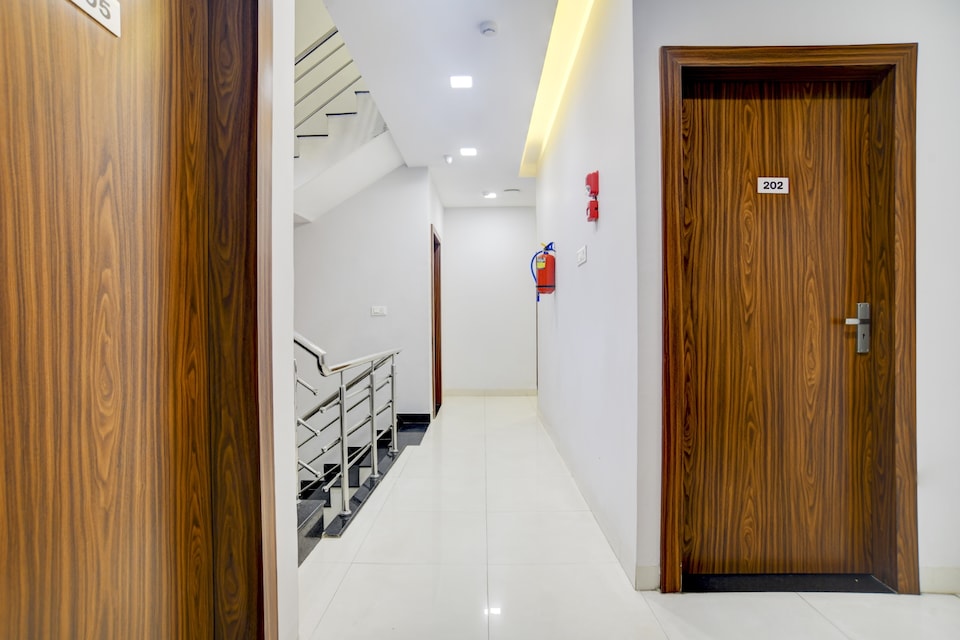 OYO 81745 Townhouse 445 Hotel Shreeji Vilas, Vijay Nagar Indore, Indore
