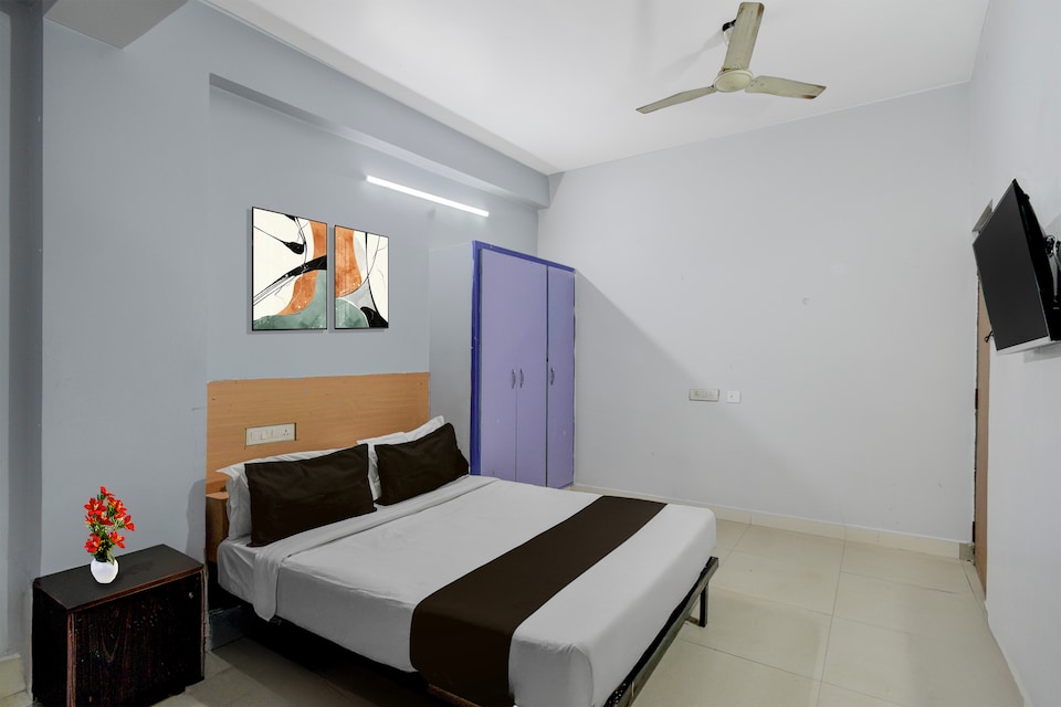 Super Hotel O Mallapur Crossway Formerly RBS Residency, Secunderabad, Hyderabad