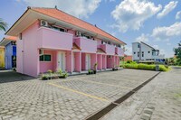 OYO 90568 Kawaii Apartments