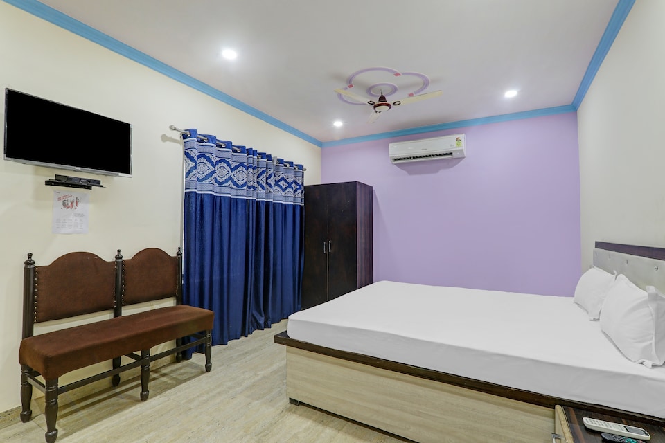 OYO 81787 Shivganga Guest House, Sigra, Varanasi