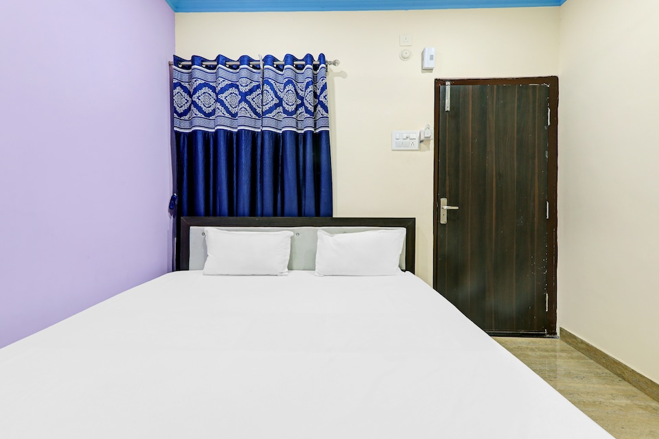 OYO 81787 Shivganga Guest House, Sigra, Varanasi