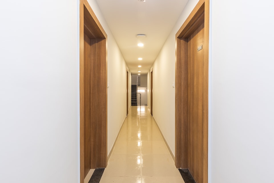 OYO Collection O 81793 Hotel Staywell, Vijay Nagar Indore, Indore