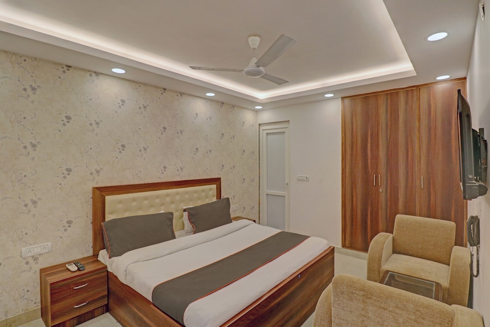 Collection O Spot Light Near Tughlakabad Station Metro Station, Okhla Jasola Delhi, Delhi