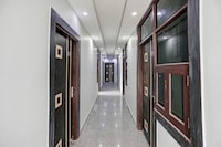 Hotel O Noida Grand