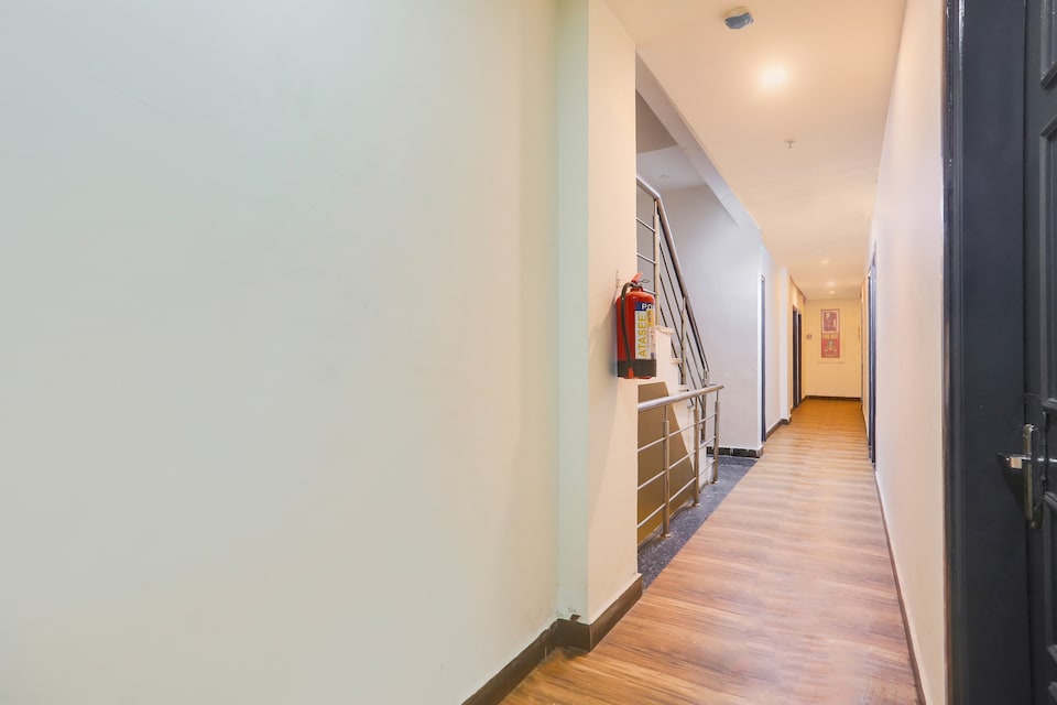 Townhouse Jagatpura Downtown Formerly Hotel Buddhi, Jaipur Airport, Jaipur