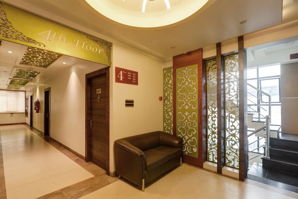 Capital O 81829 Hotel AI, Charbagh Lucknow, Lucknow