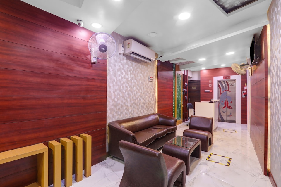 Capital O 81829 Hotel AI, Charbagh Lucknow, Lucknow