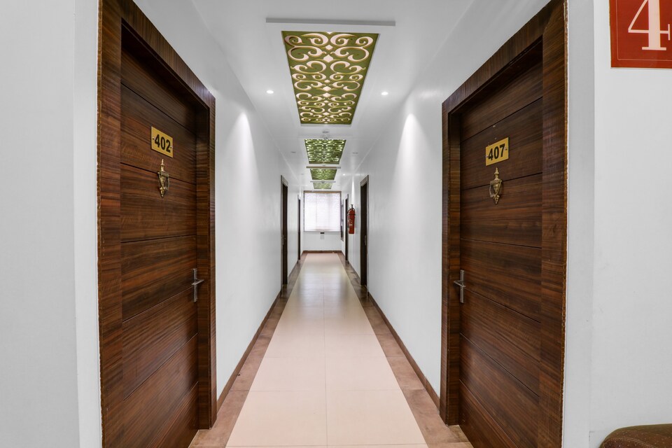 Capital O 81829 Hotel AI, Charbagh Lucknow, Lucknow