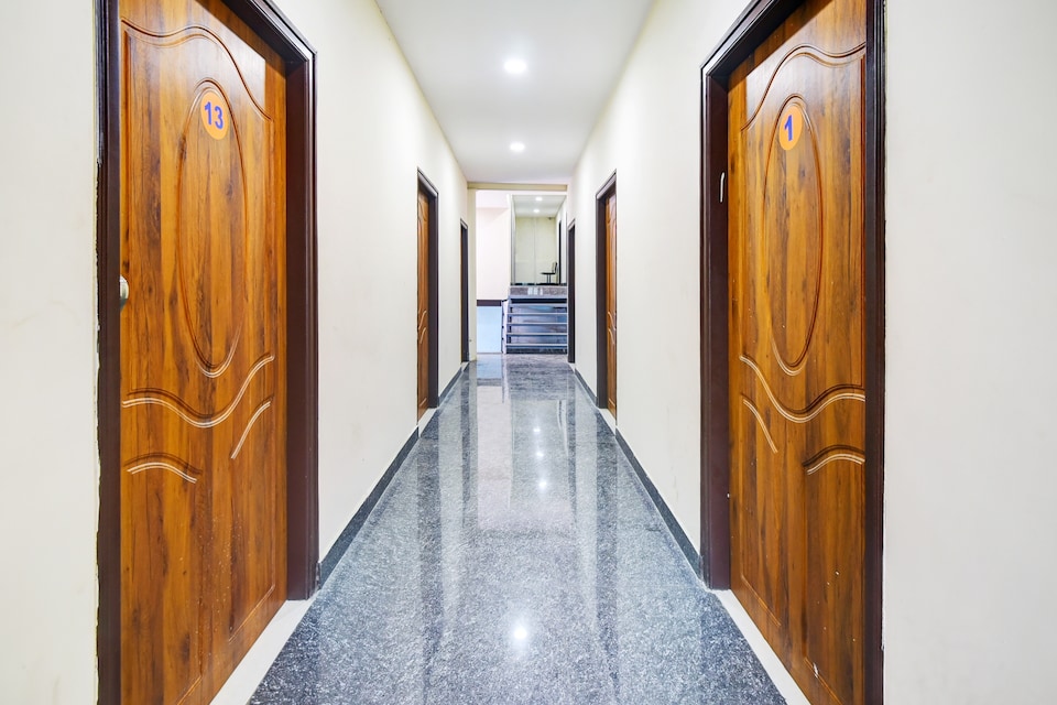 SPOT ON VN Boarding And Lodging, Peenya Bangalore, Bangalore