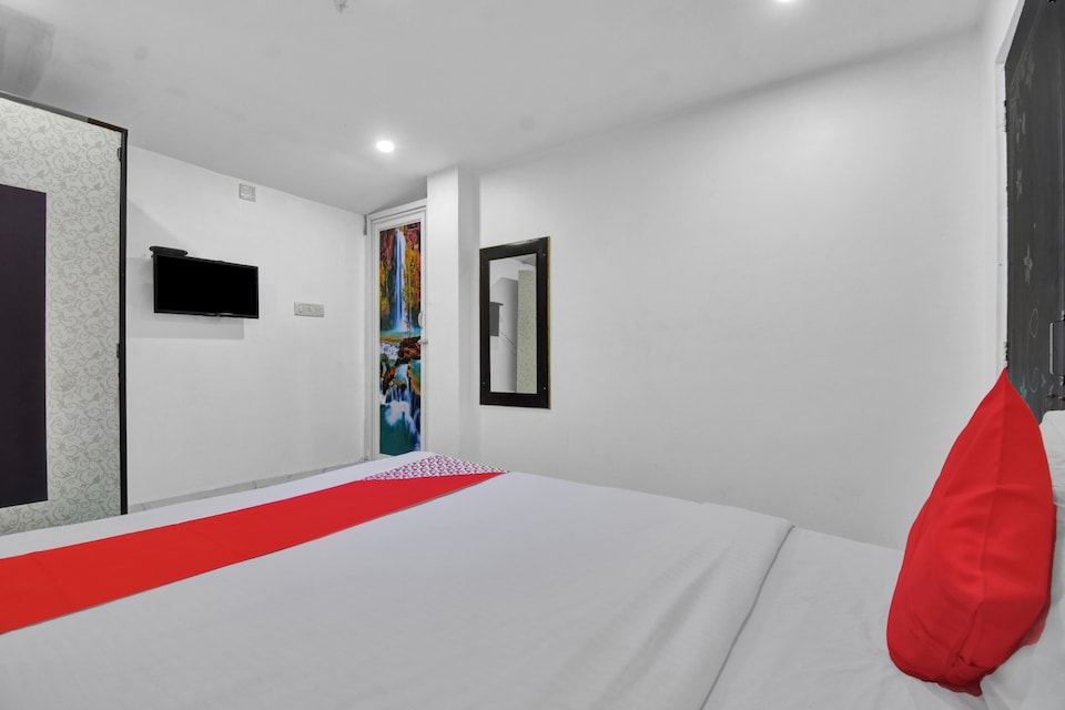 Hotel O Palace, Ruby Hospital Kolkata, Kolkata