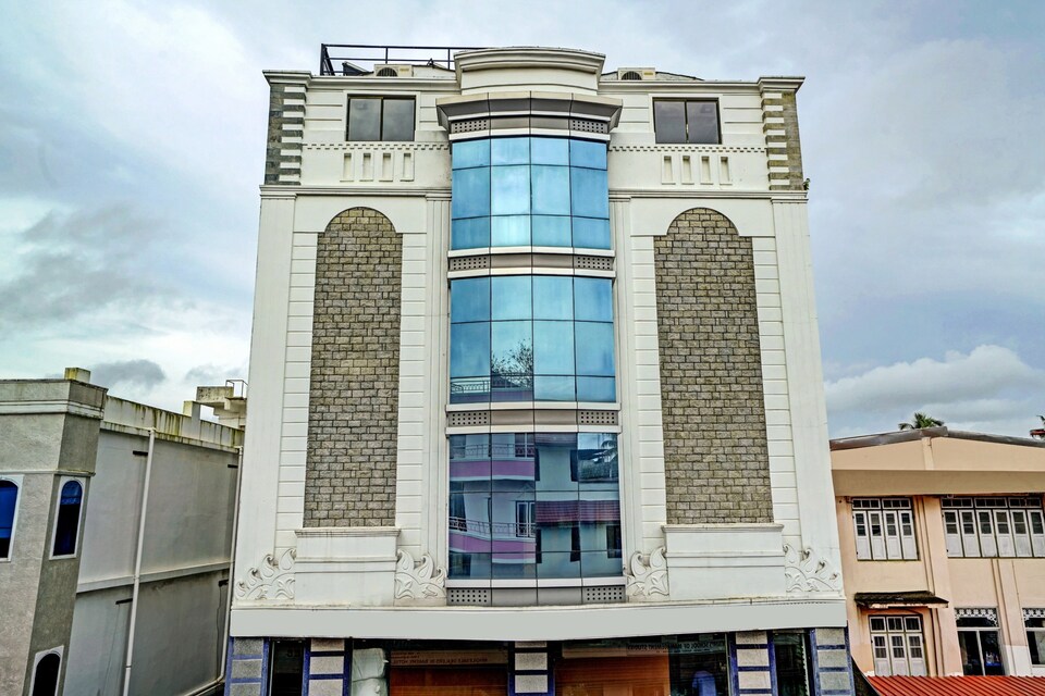 Townhouse 476 Majestic Mart View, MG Road Kochi, Kochi