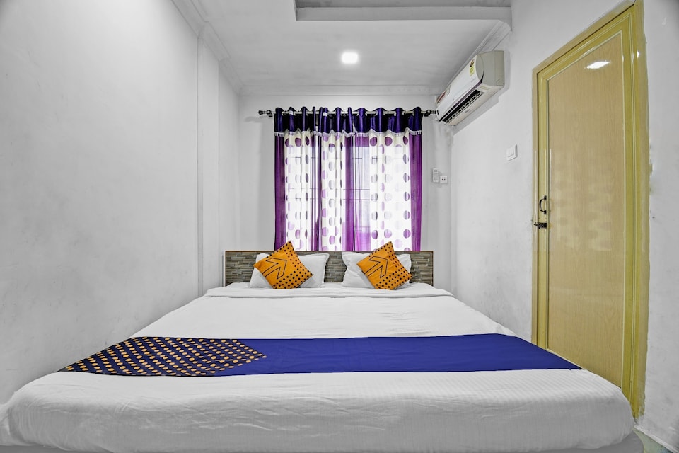 SPOT ON 81882 Raj Chandra Lodge, Athgaon Guwahati, Guwahati