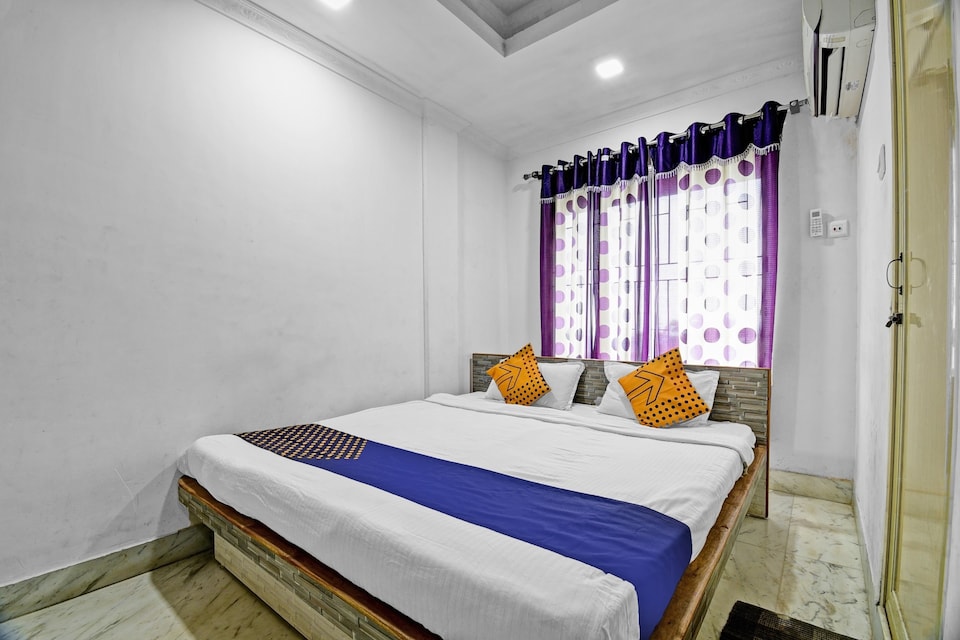 SPOT ON 81882 Raj Chandra Lodge, Athgaon Guwahati, Guwahati