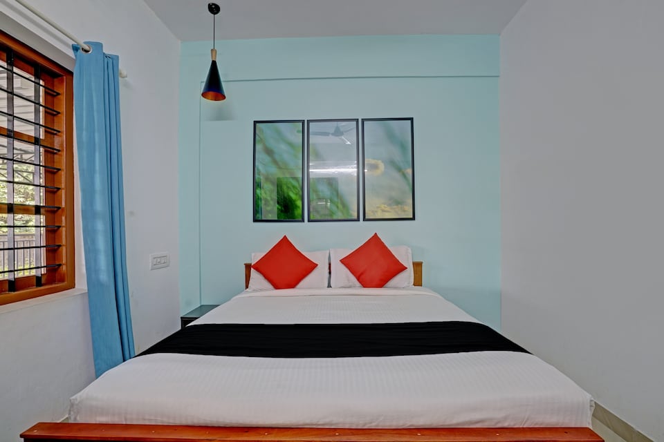 Capital O 81887 Siqeek Appartments, Kakkanad Kochi, Kochi