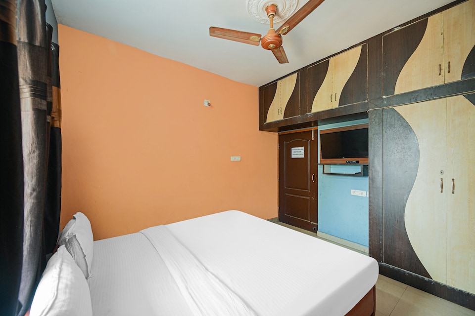 OYO Maa Home Residency, Chandrasekharpur, Bhubaneswar