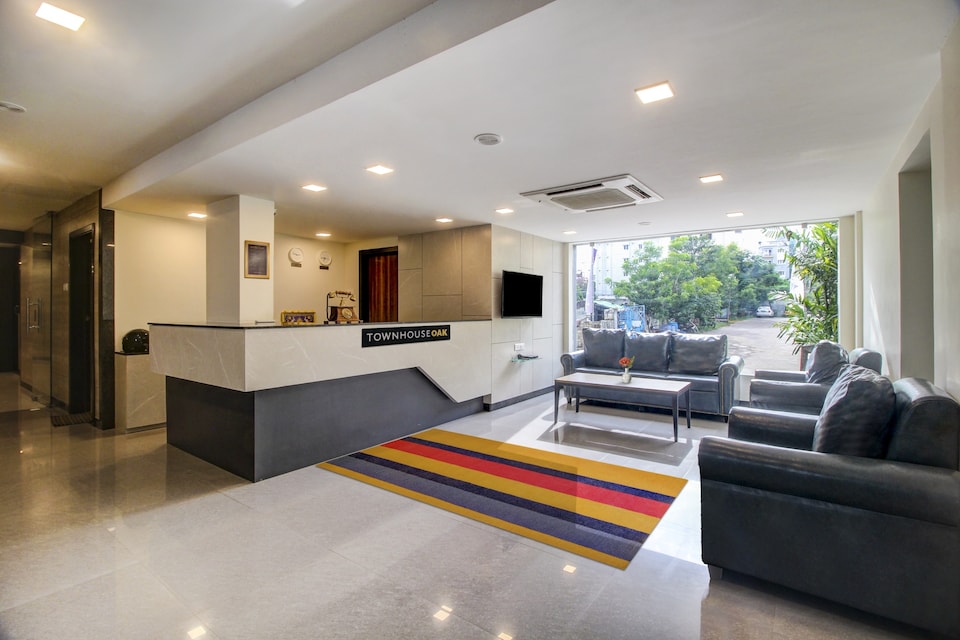 Townhouse OAK Halcyon Averest, Gachibowli, Hyderabad