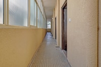 Hotel O White Rabbit