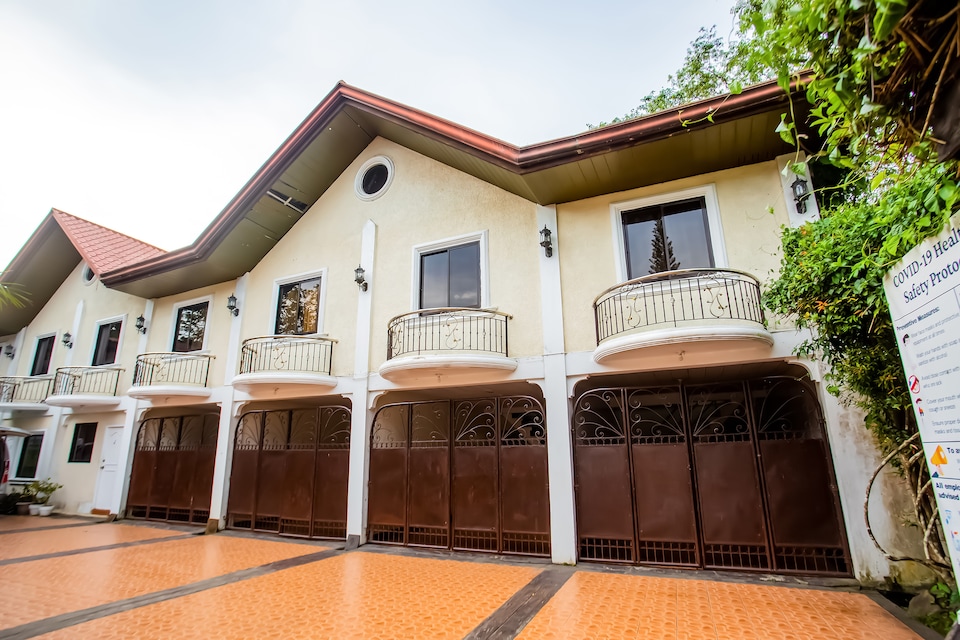 OYO 812 Laura's Hotel, Tagaytay, Tagaytay