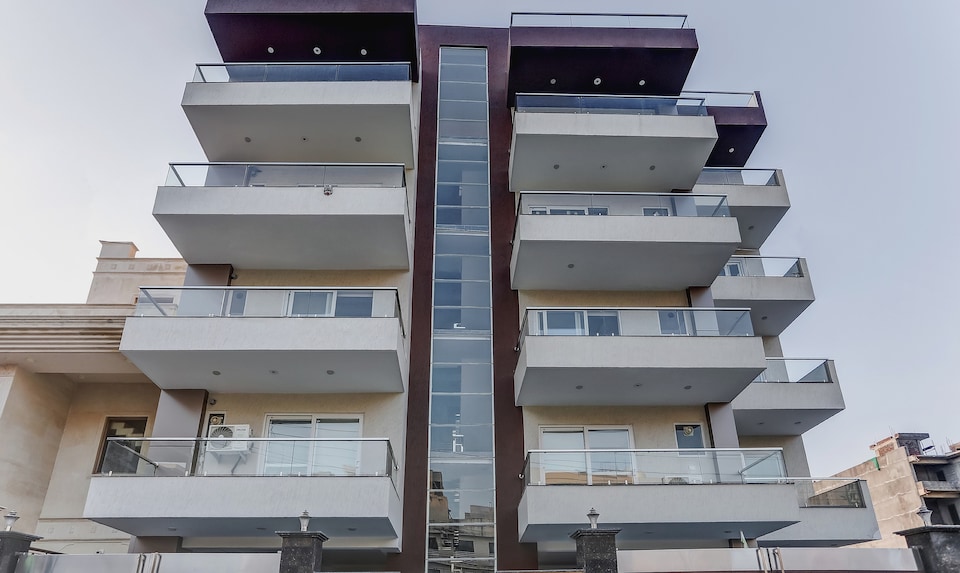 Collection O The Doors Near Appu Ghar, Golf Course Road, Gurgaon