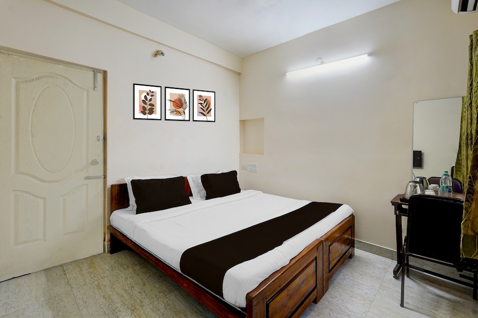 Super Townhouse Balaji Dental College Pallikarani Formerly Orchid Sankrish, Velachery, चेन्नई