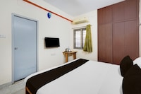 Super Townhouse Balaji Dental College Pallikarani Formerly Orchid Sankrish